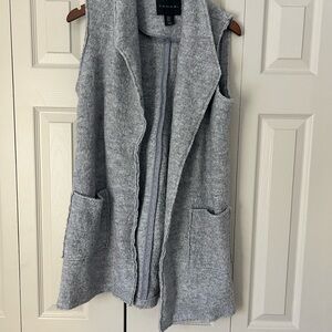 Women's Gray Sleeveless Sweater Vest